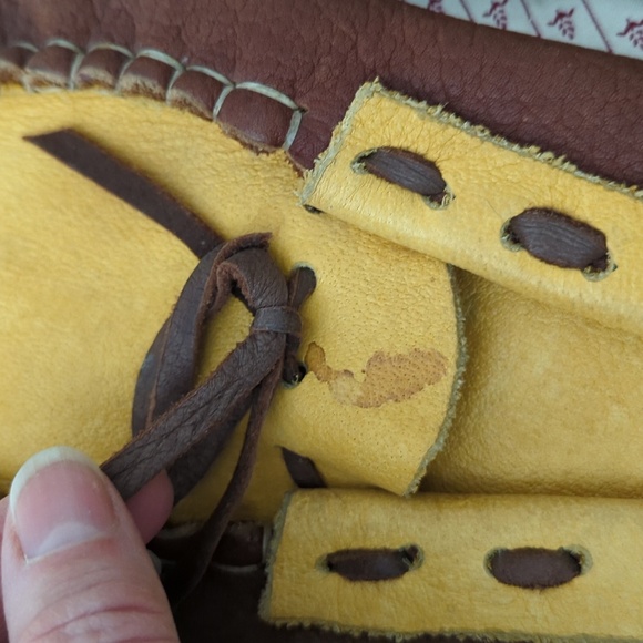 Men's Moccasins/Slippers - Picture 7 of 8